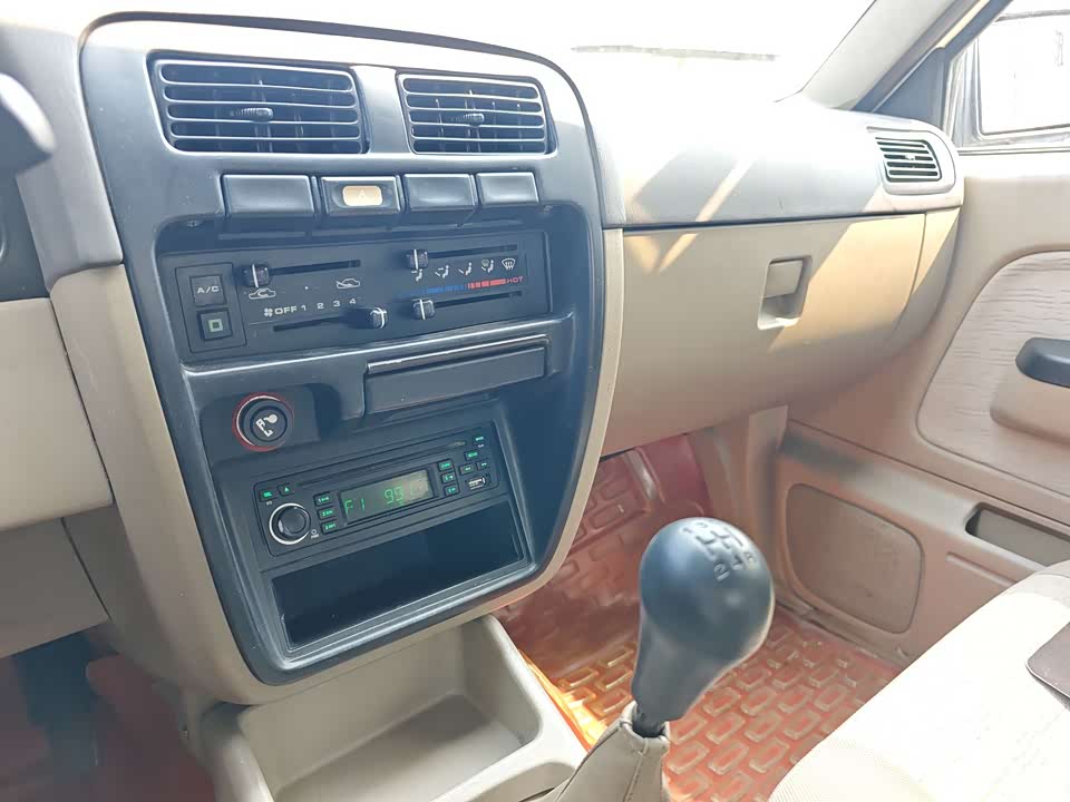Dongfeng Ruiqi