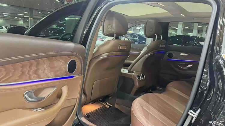 Mercedes-Benz E-Class, 2020 6