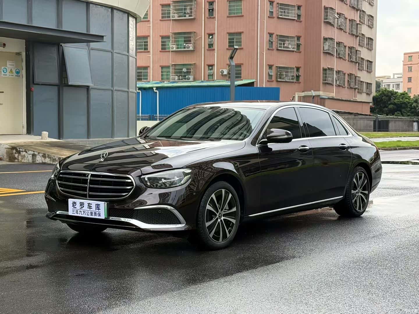 Mercedes-Benz E-Class, 2022 3
