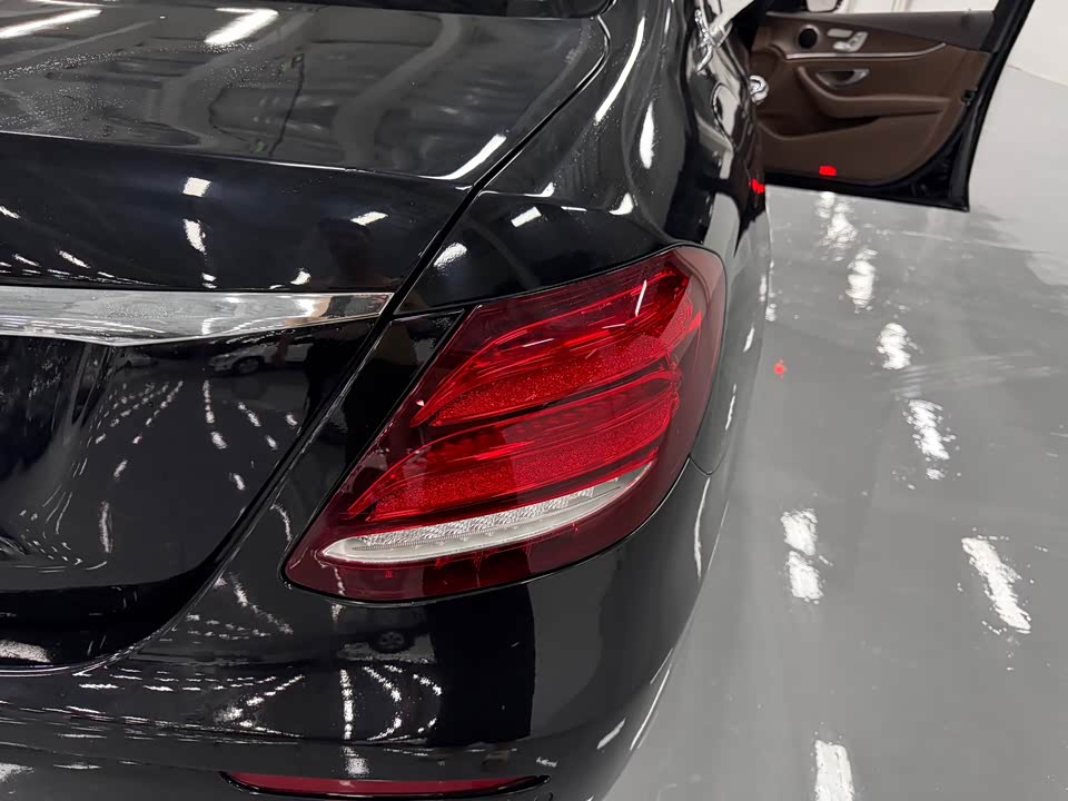 Mercedes-Benz E-class Mercedes-Benz E-class