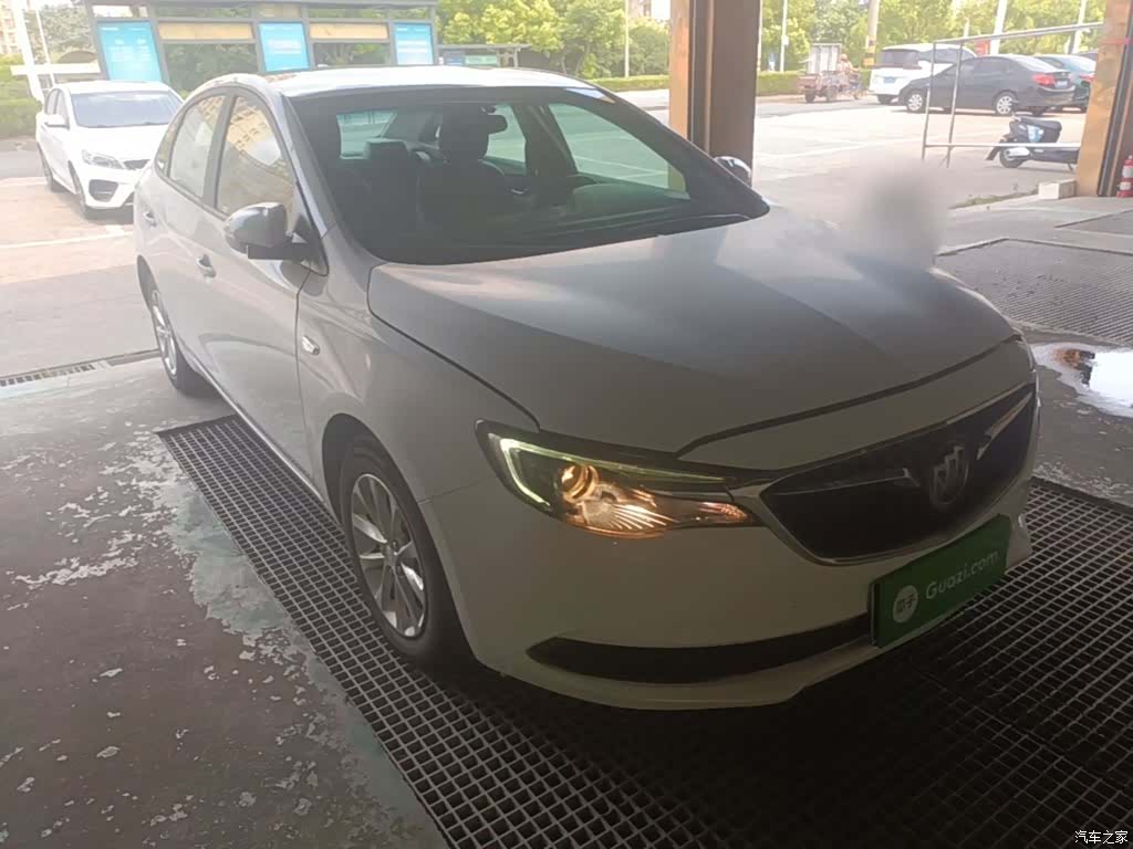 Buick V, 2018 4
