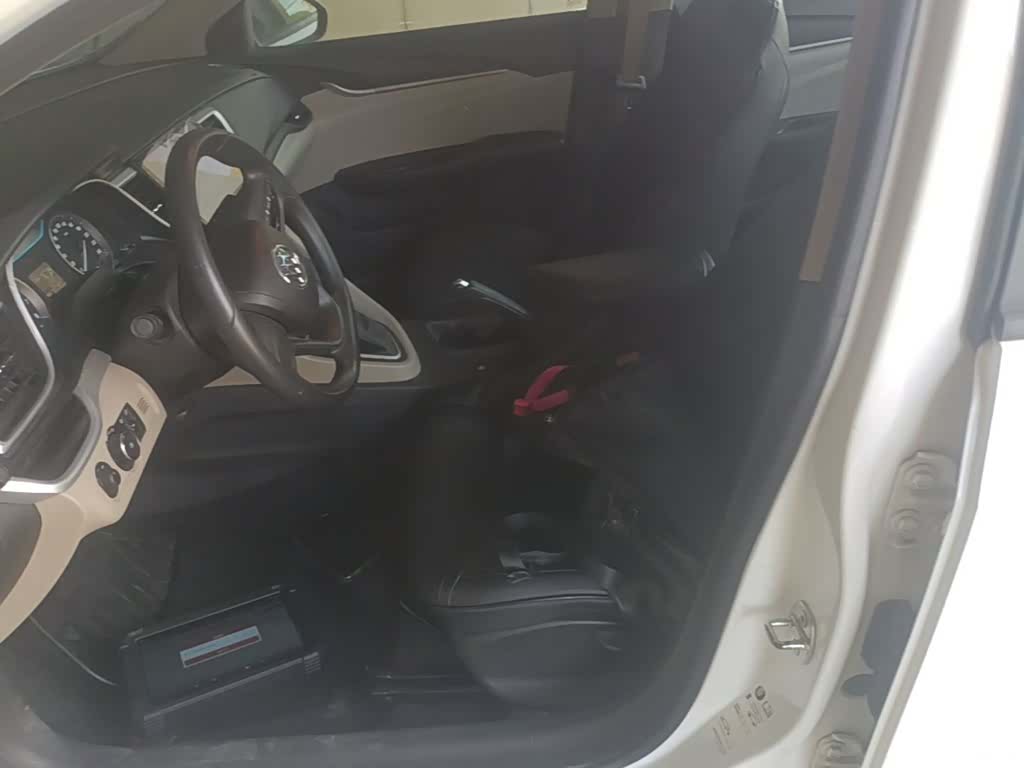 Buick V, 2018 15