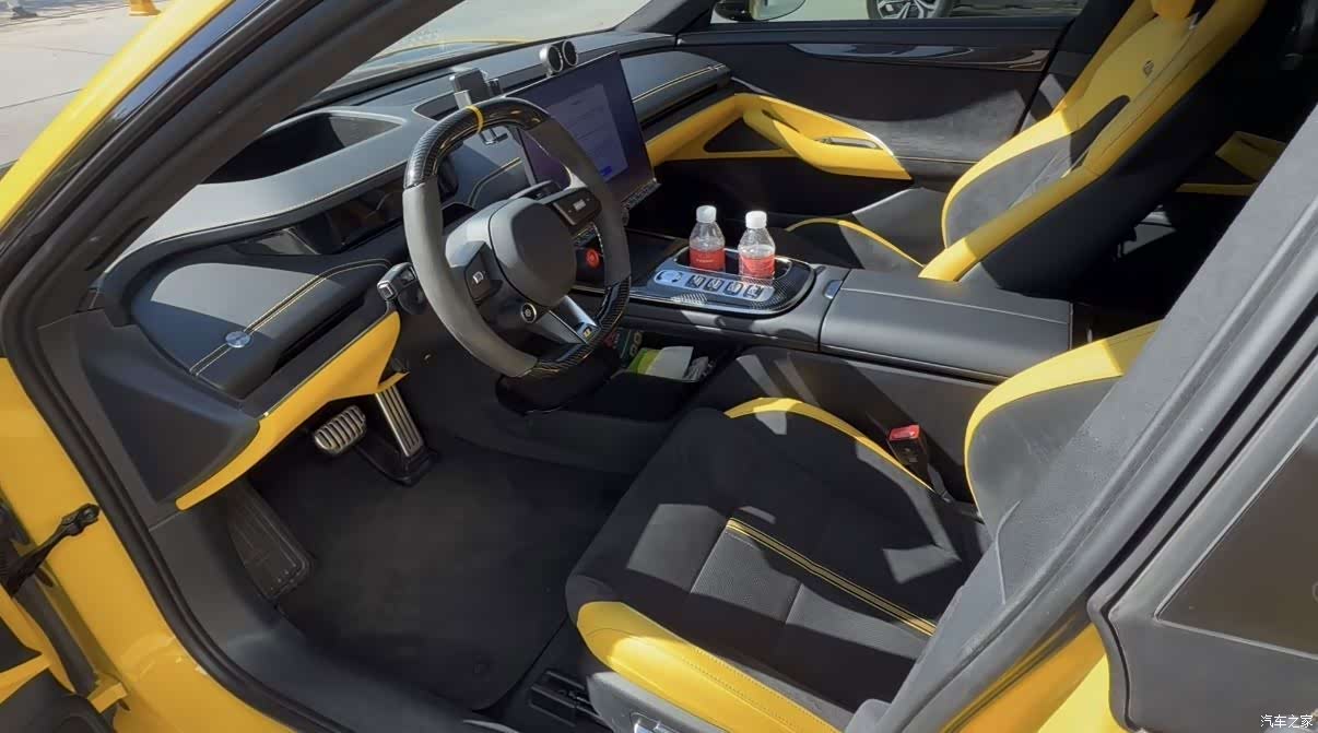 Xiaomi SU7, 2025 все фото