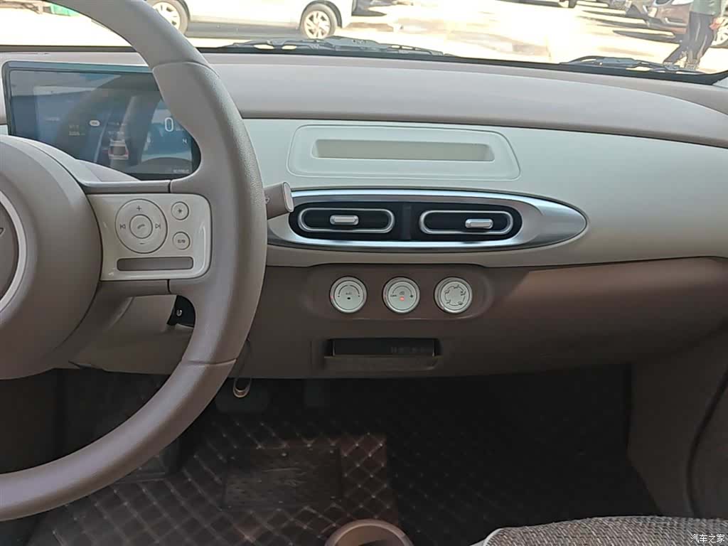Wuling MINIEV, 2025 13