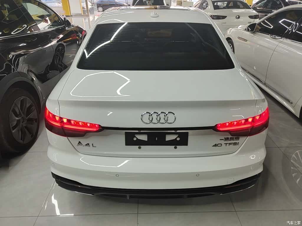 Audi A4L, 2022 4