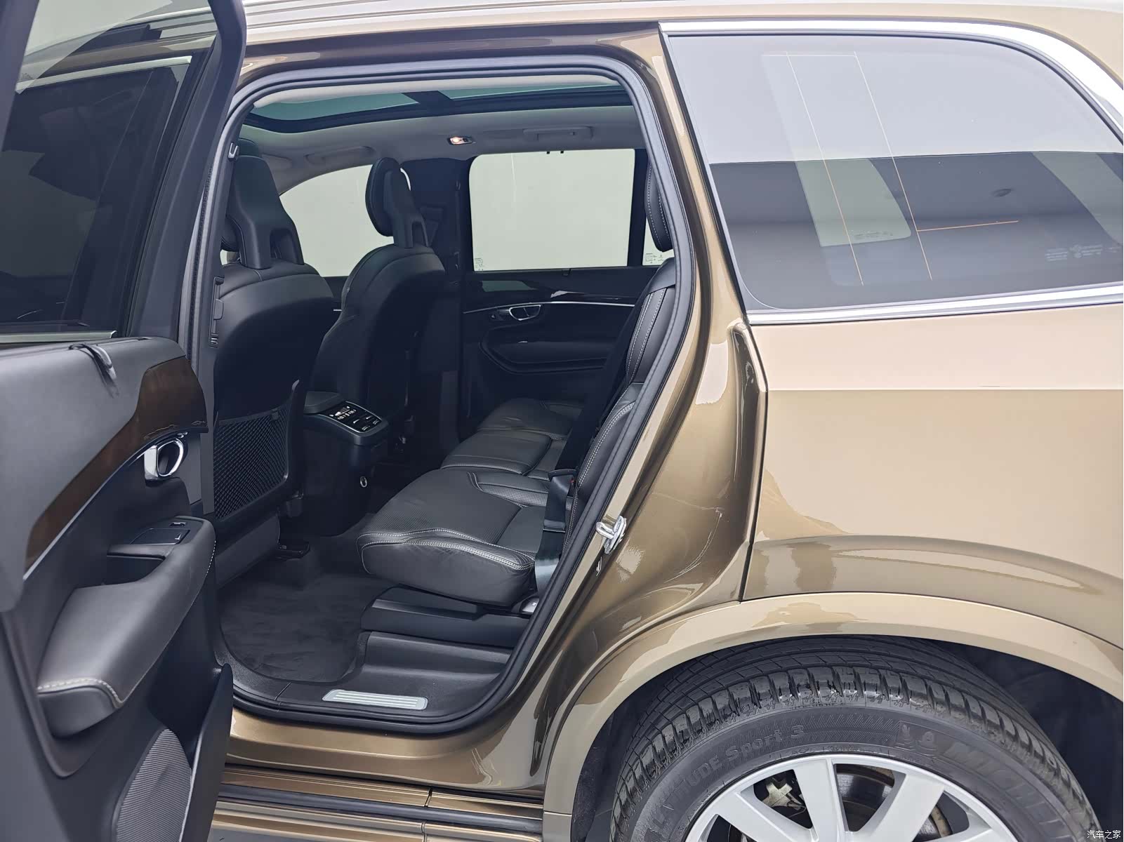 Volvo XC90, 2016 19