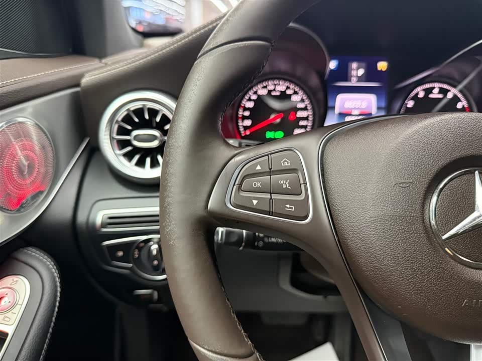 Mercedes-Benz GLC Mercedes-Benz GLC