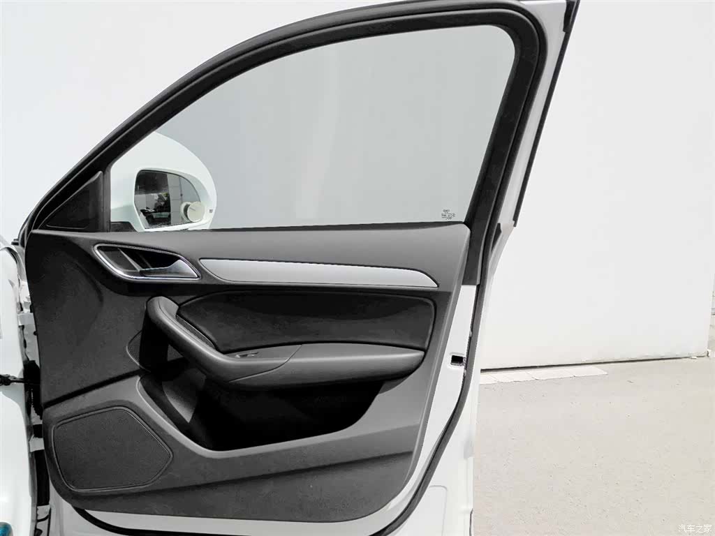 Audi Q3, 2019 17
