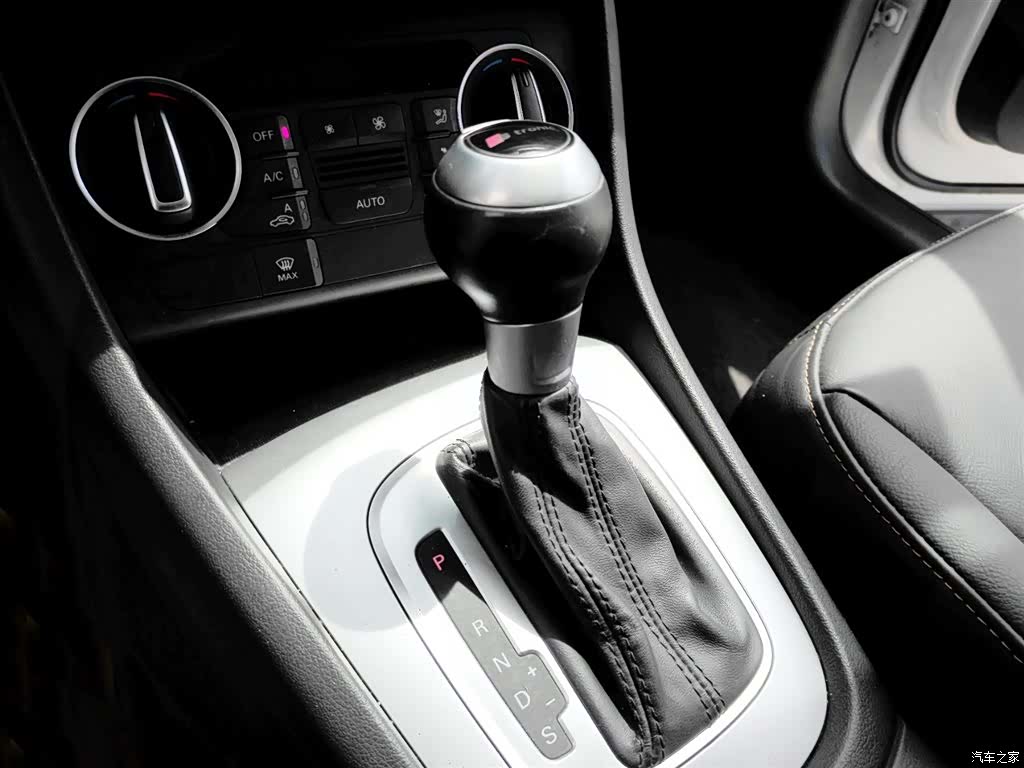 Audi Q3, 2019 13