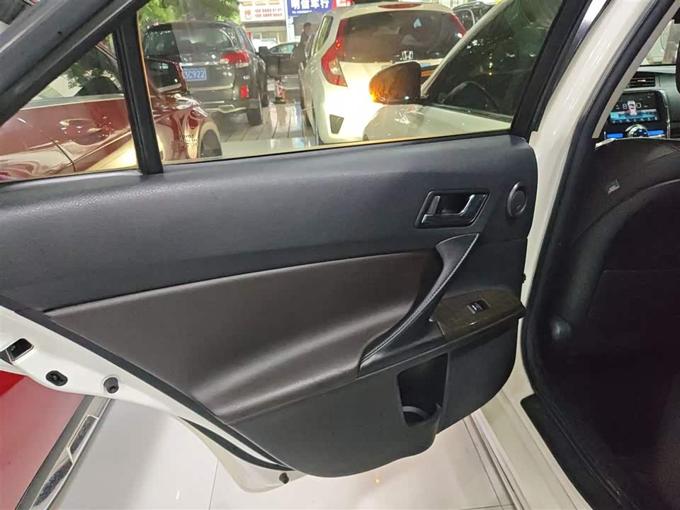 Toyota Reiz Toyota Reiz
