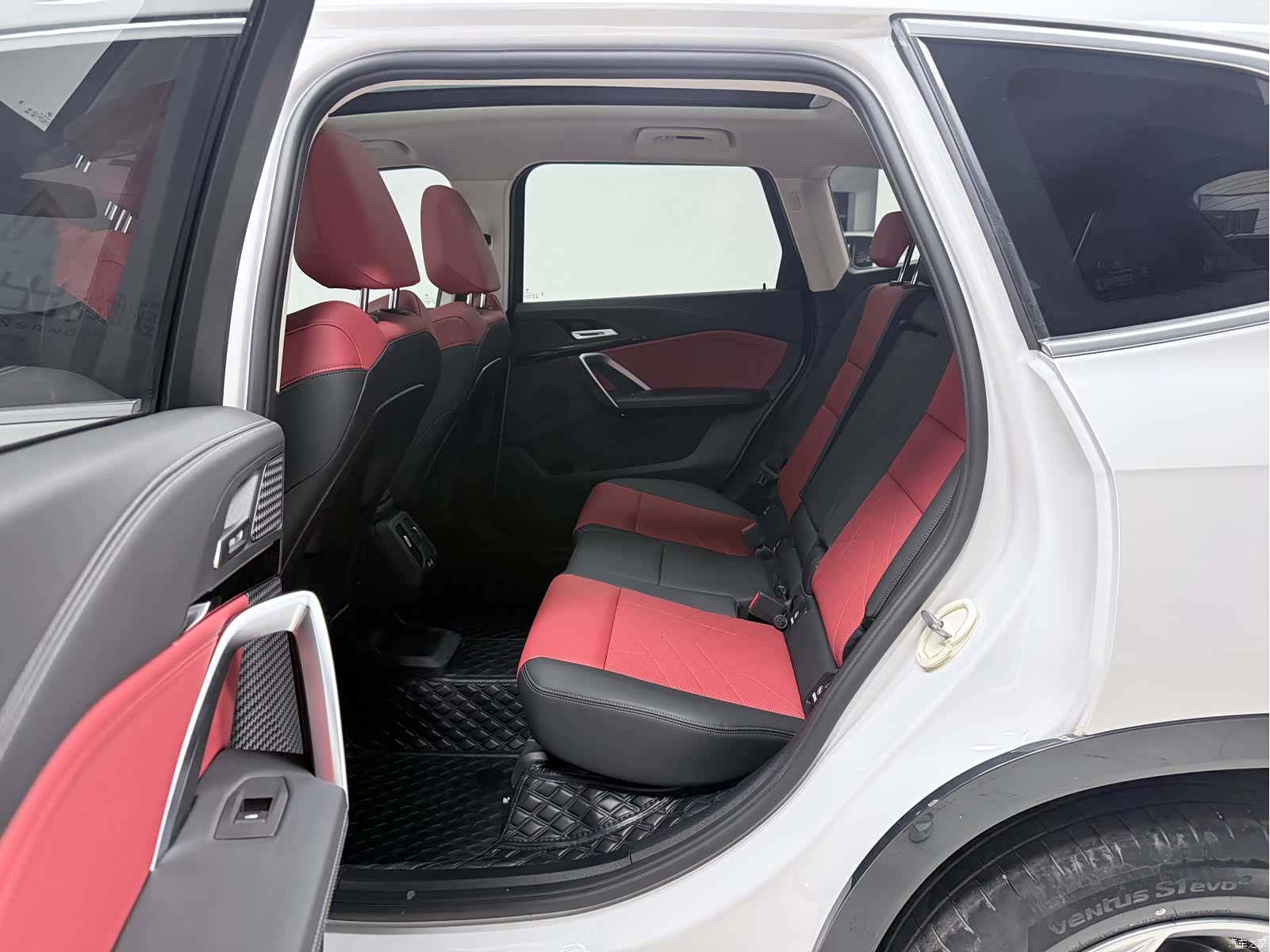 BMW X1, 2024 13