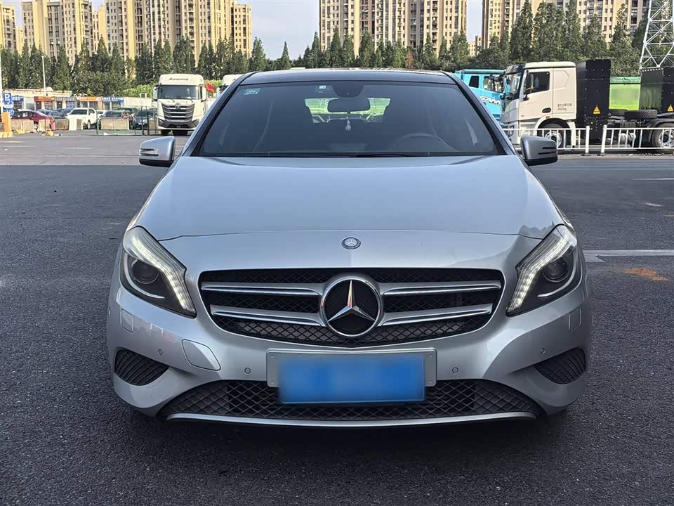 Mercedes-Benz Class A Mercedes-Benz Class A