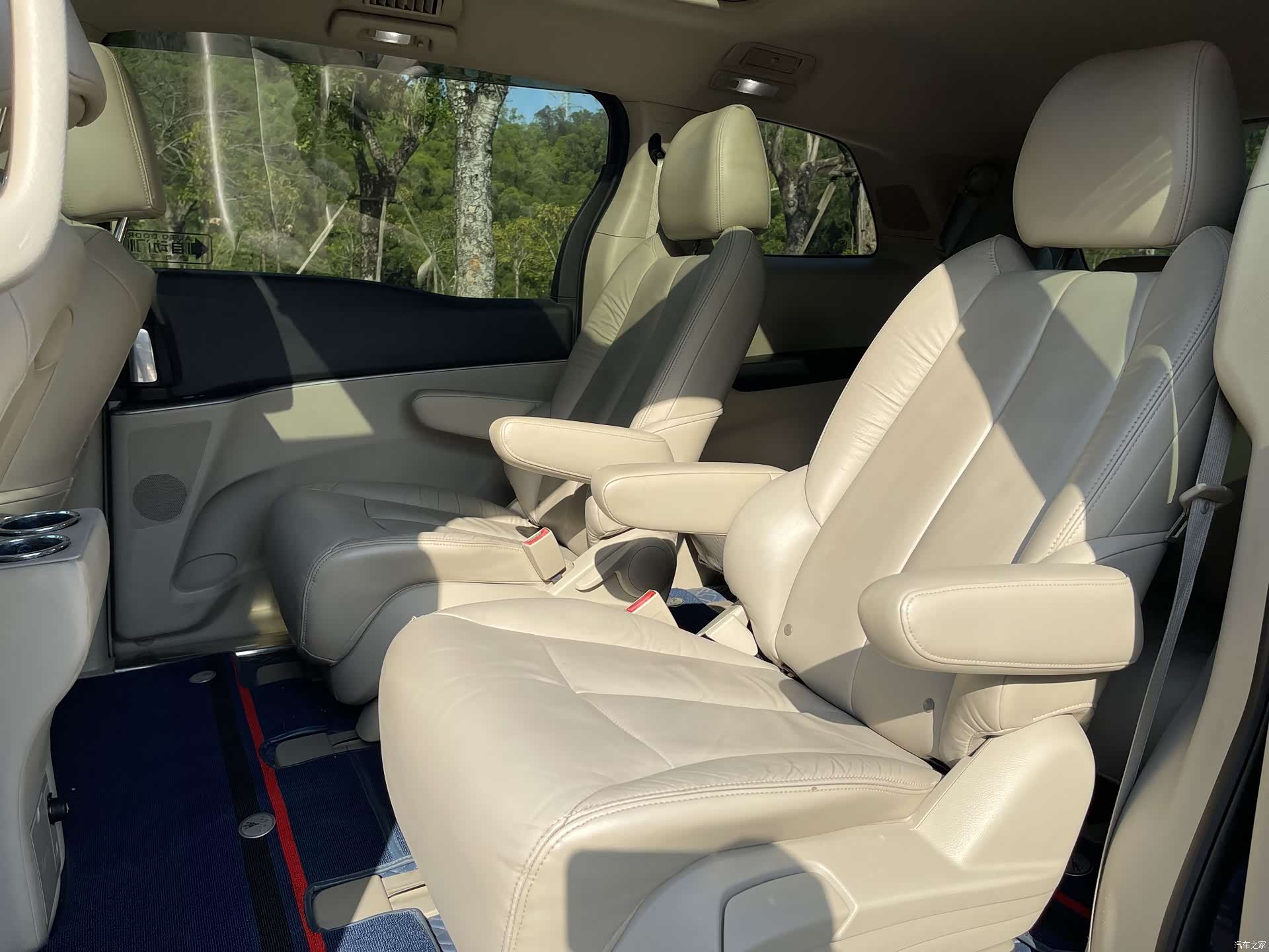 Buick GL8, 2014 7