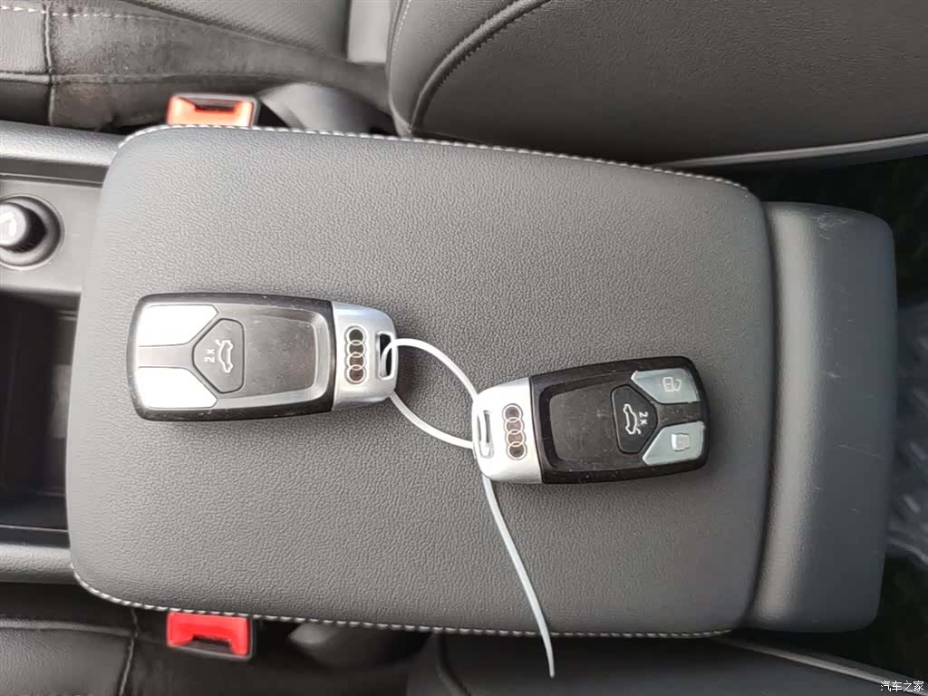 Audi A4L, 2021 9