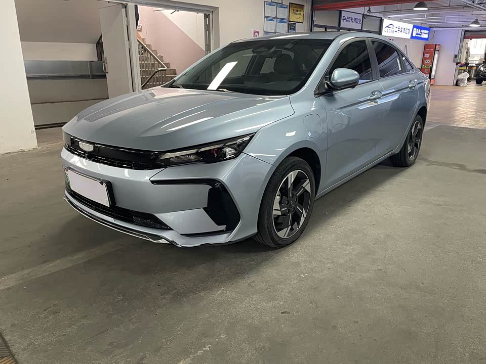 Geely Emgrand L HiP Geely Emgrand L HiP