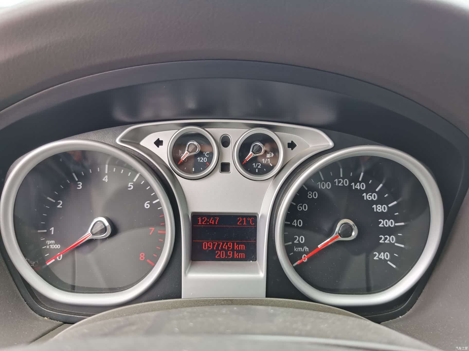 Ford Focus, 2011 все фото