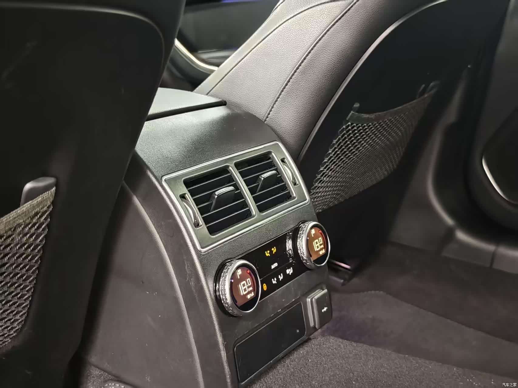 Land Rover P250, 2021 15