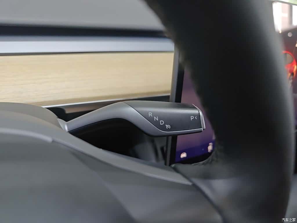 Tesla Model Y, 2022 14