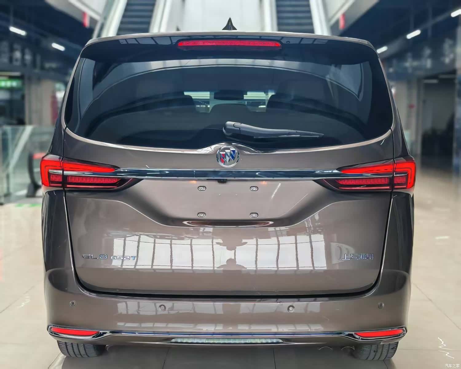 Buick GL8, 2022 4