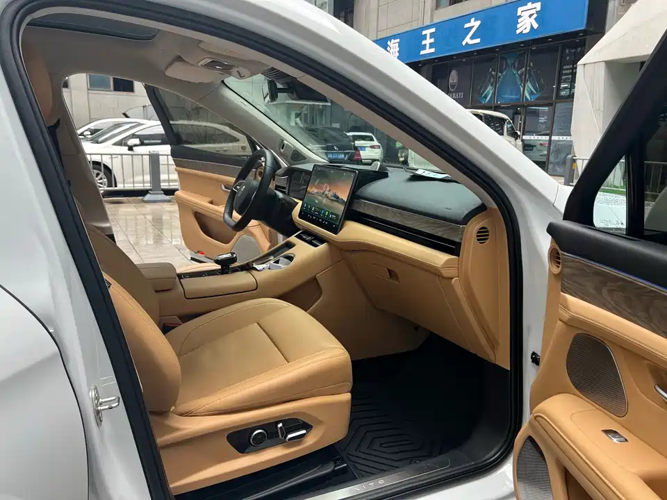 HarmonyOS Ask the world M5