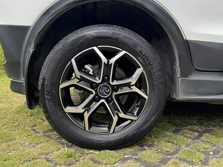 BYD Yuan Pro BYD Yuan Pro