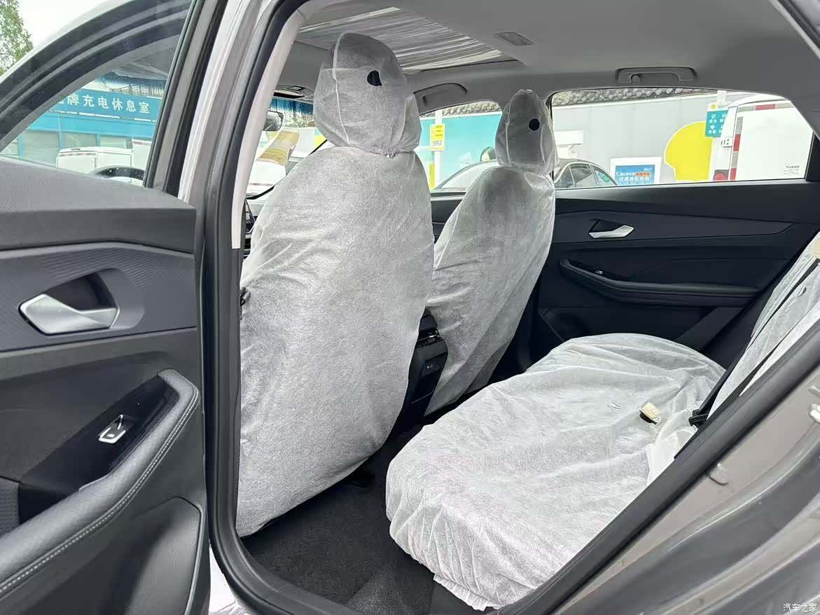 Geely Binray, 2026 10