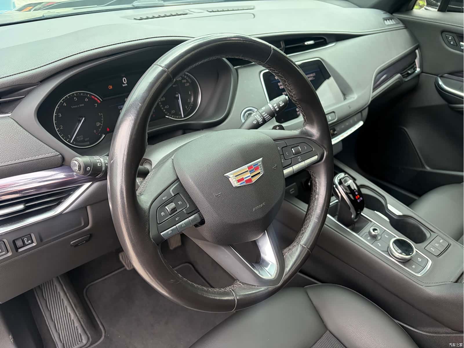 Cadillac XT4, 2021 12