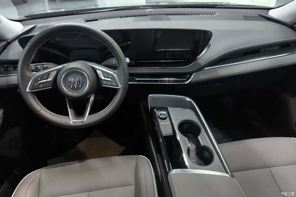 Buick E5, 2025 12