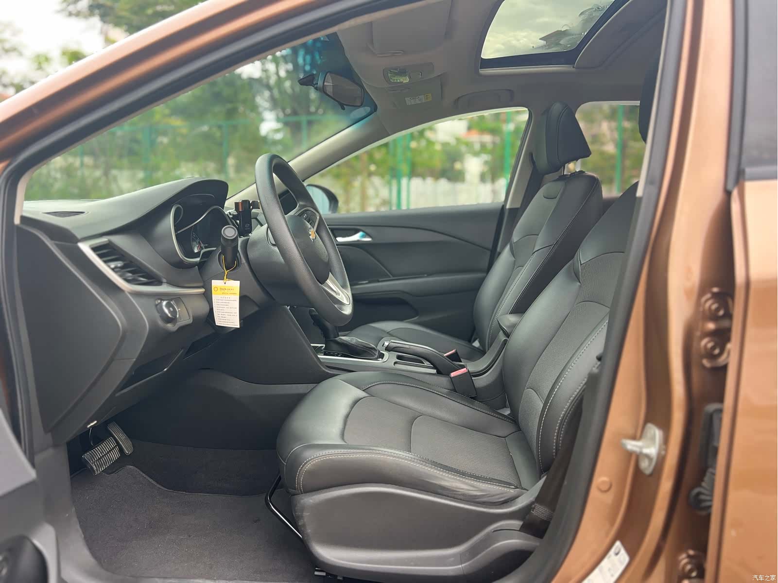 Chevrolet 320, 2018 все фото