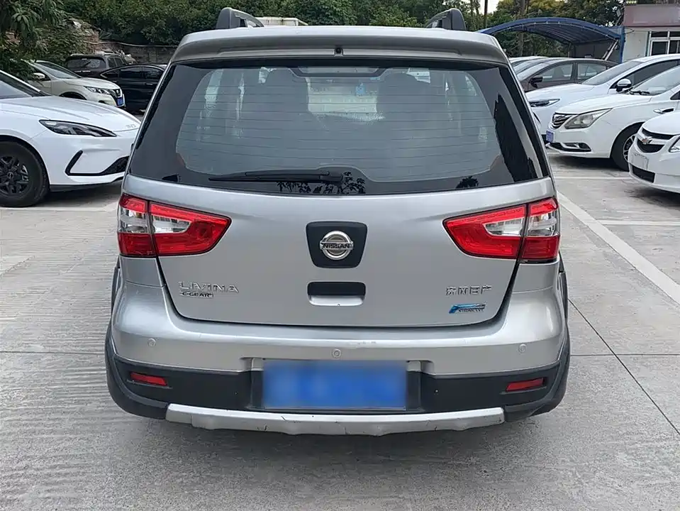 Nissan Liwei
