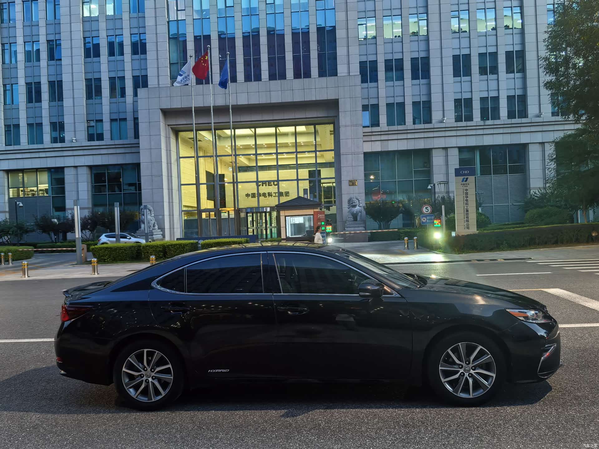 Lexus ES, 2015 8