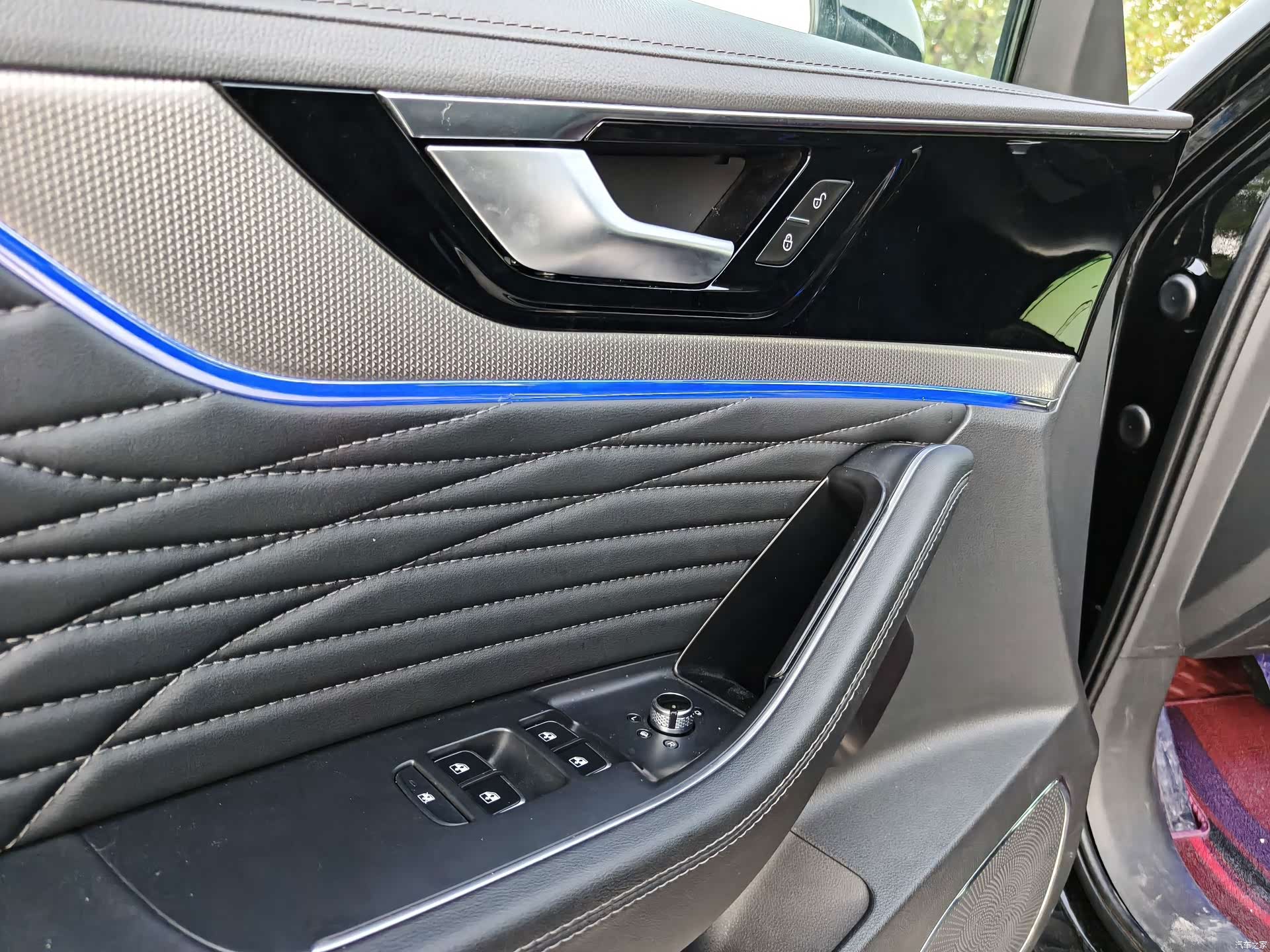 Hongqi HS5, 2022 10