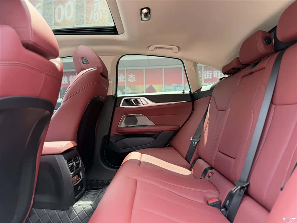 BMW 4 Series, 2025 6