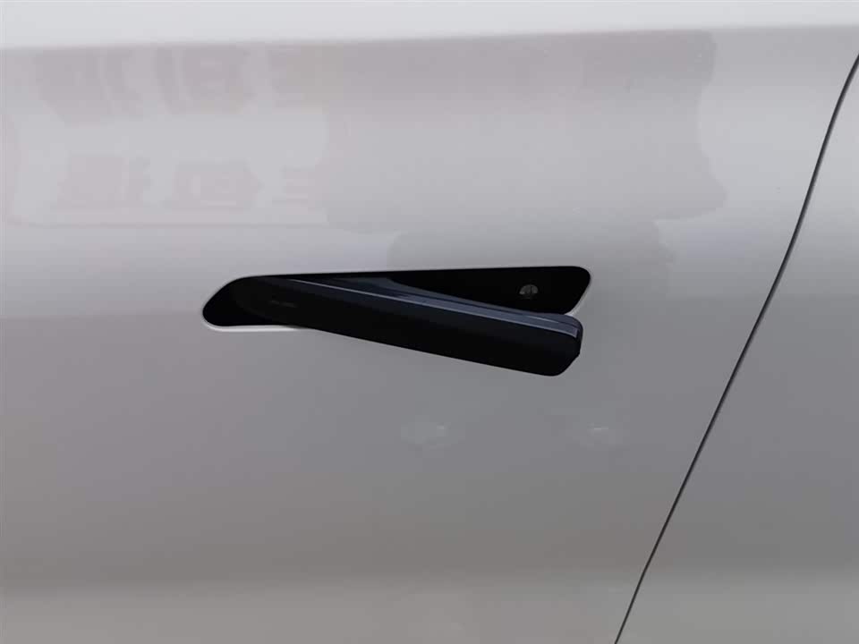 Dongfeng Nammi Nano 01