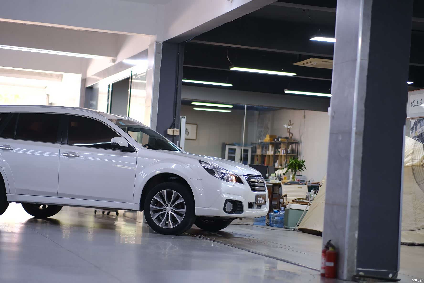 Subaru Outback, 2014 все фото