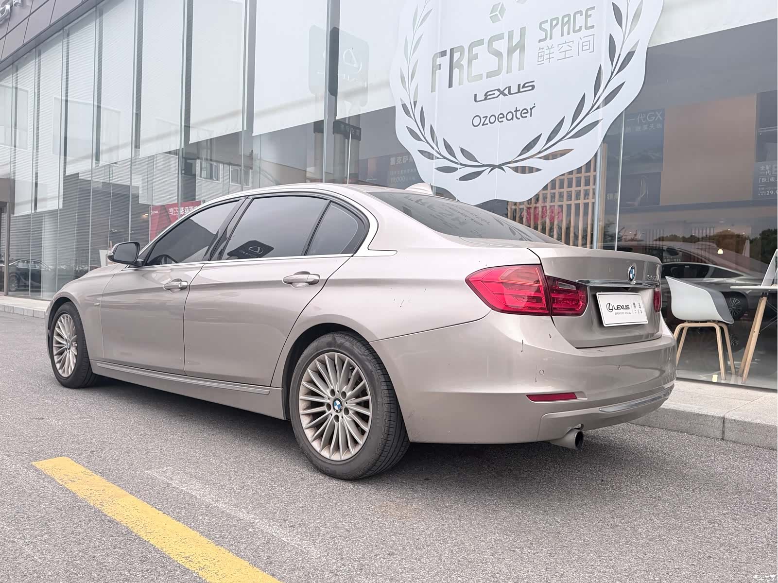BMW 3 Series, 2015 11