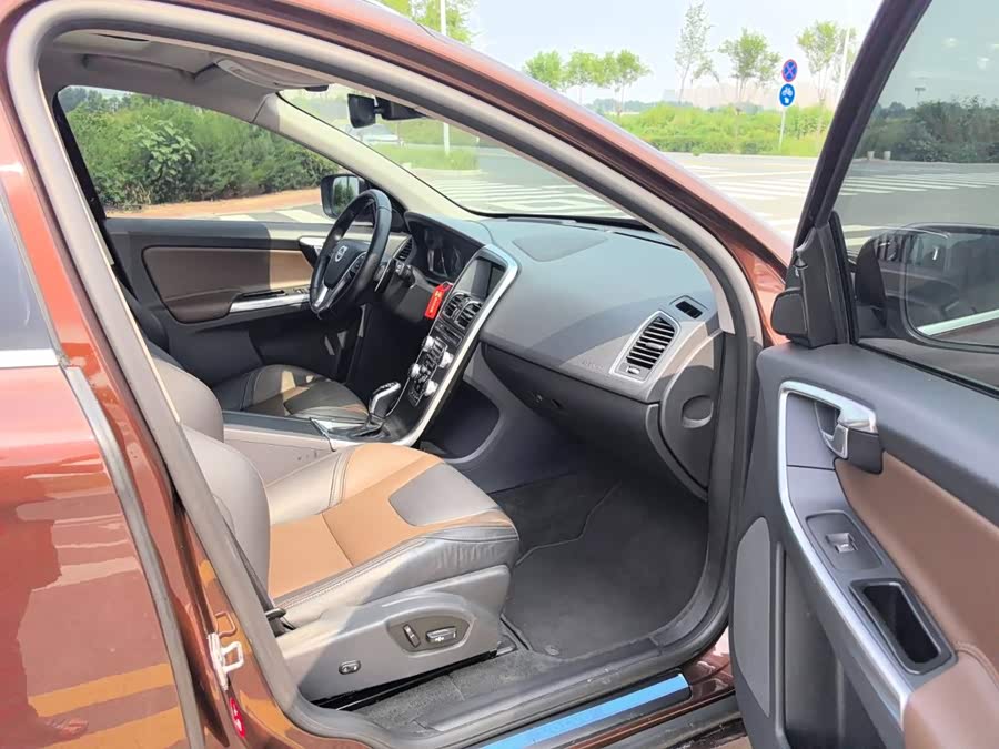Volvo XC60 2015, фото 15
