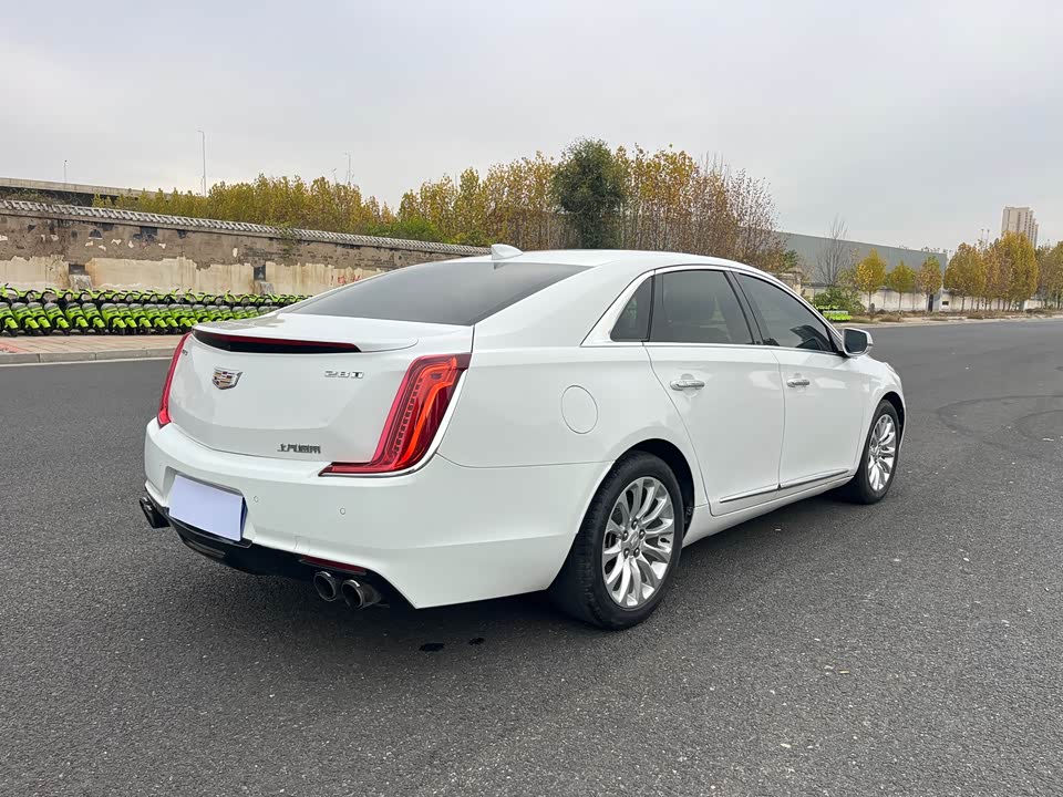Cadillac XTS