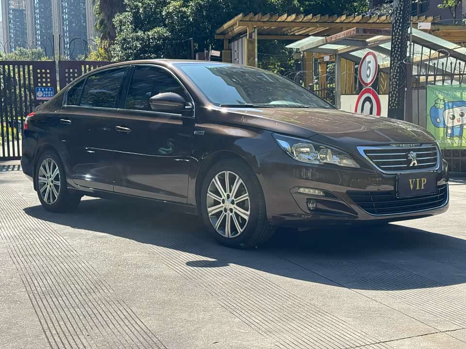 Peugeot 408