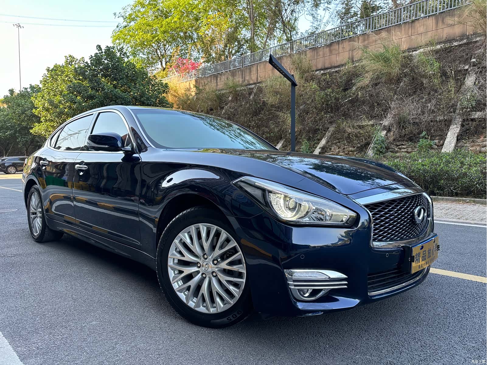 Infiniti Q70, 2019 3
