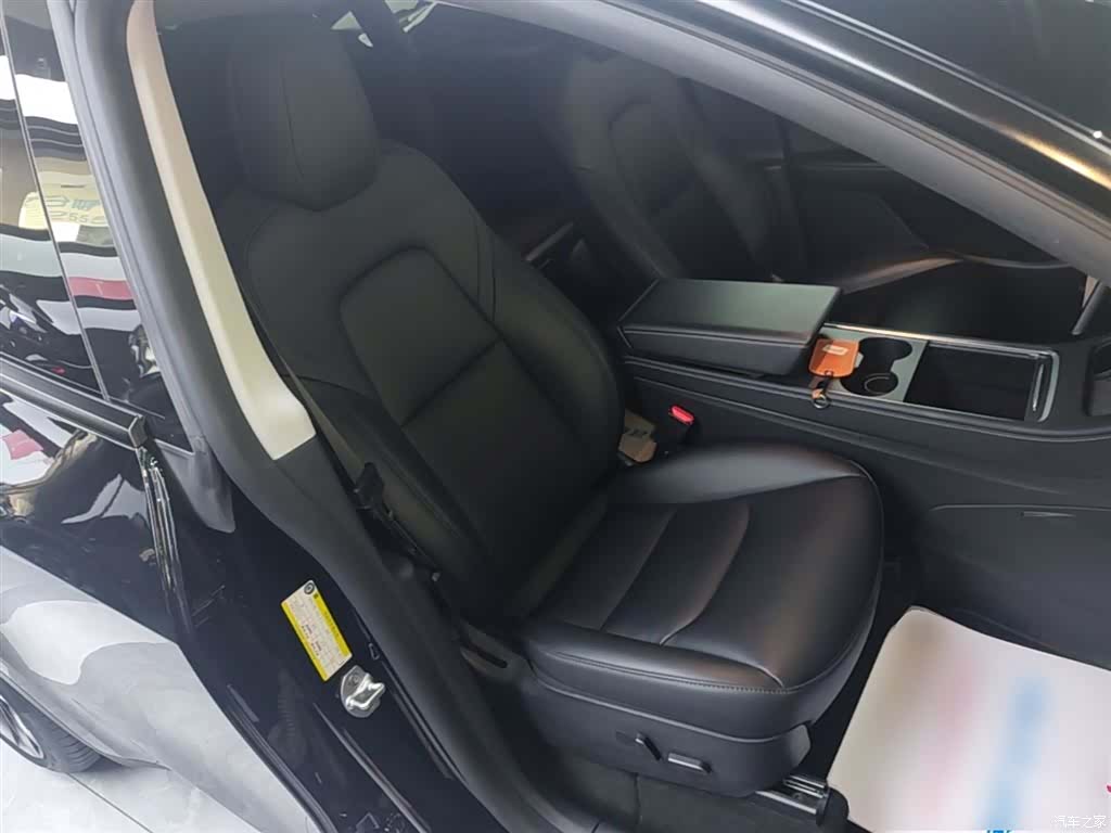 Tesla Model Y, 2022 25