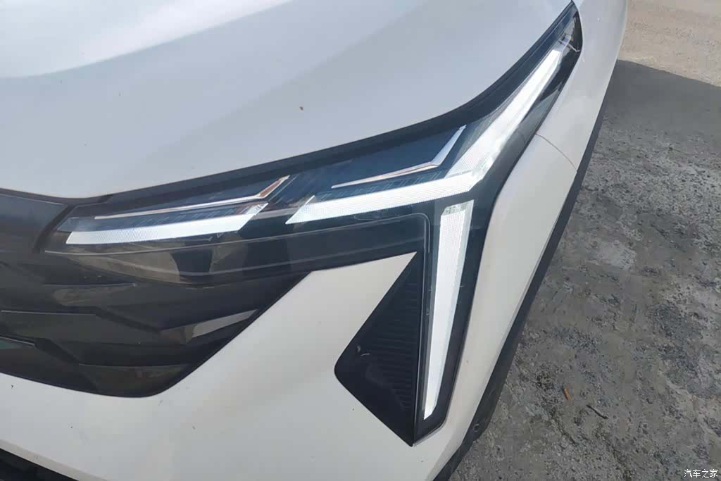 Geely Boyue, 2024 все фото