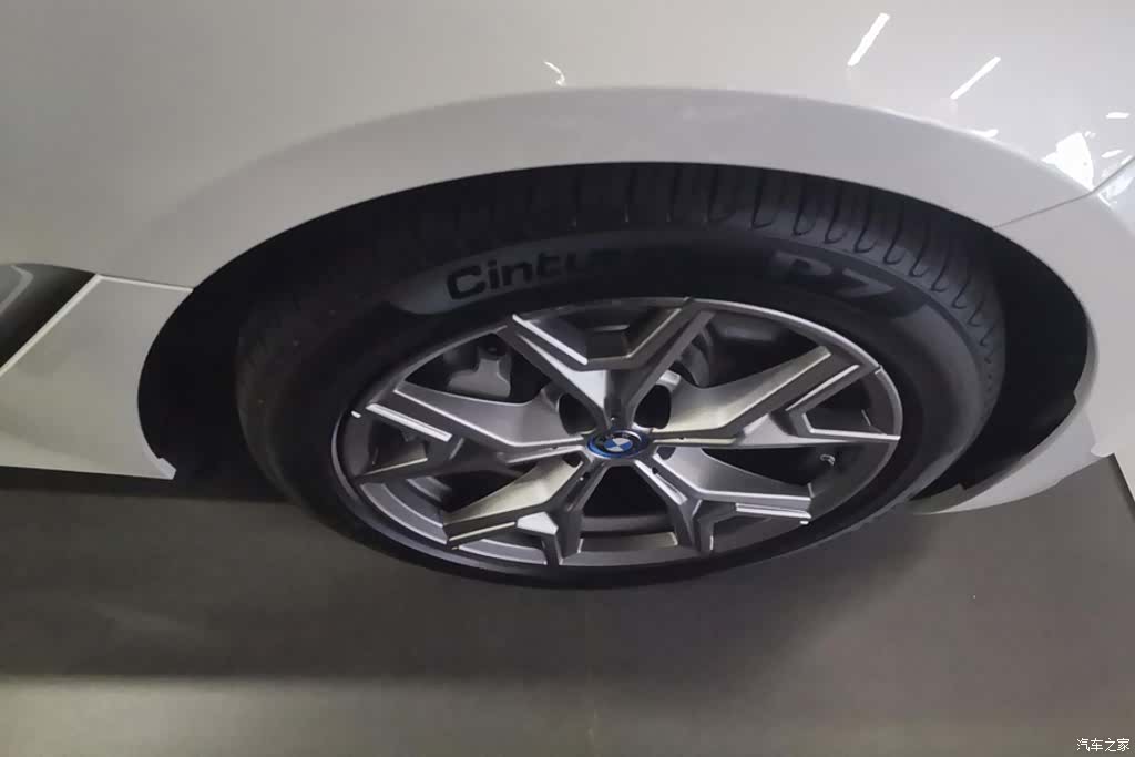 BMW i3, 2023 6
