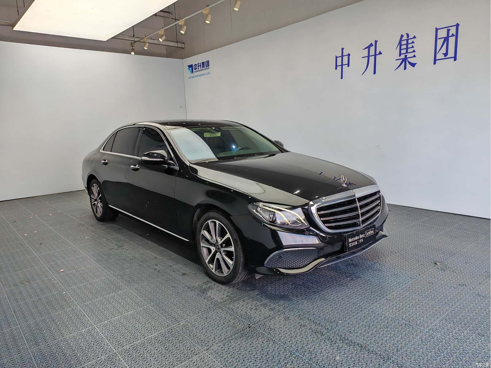 Mercedes-Benz E-Class, 2019 3
