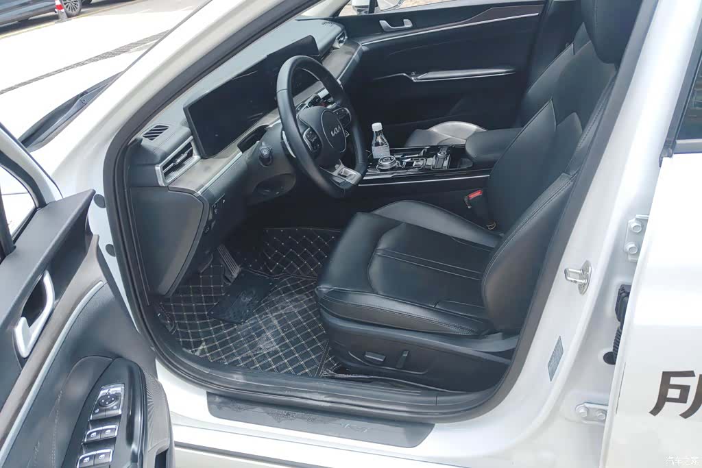 Kia K5, 2025 9