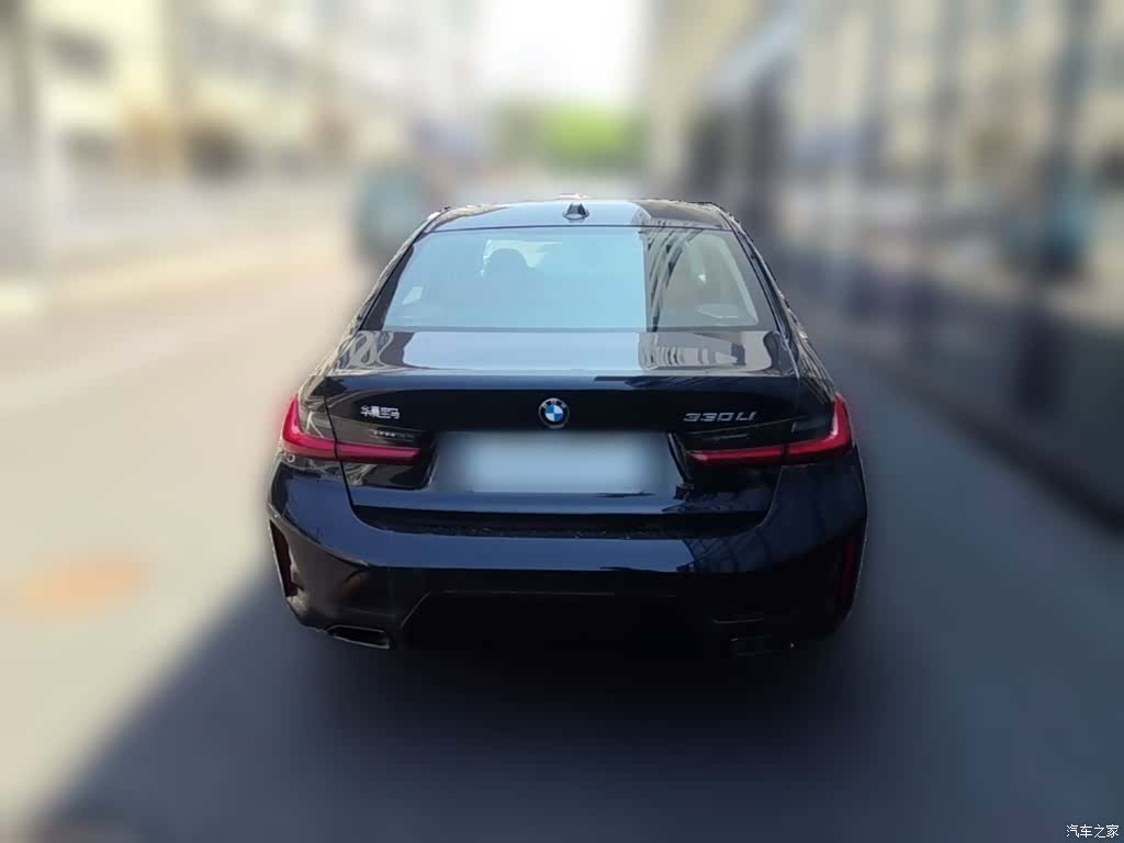 BMW 3 Series, 2025 10