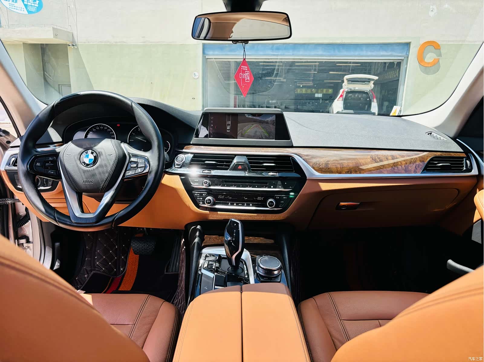 BMW 5 Series, 2018 9