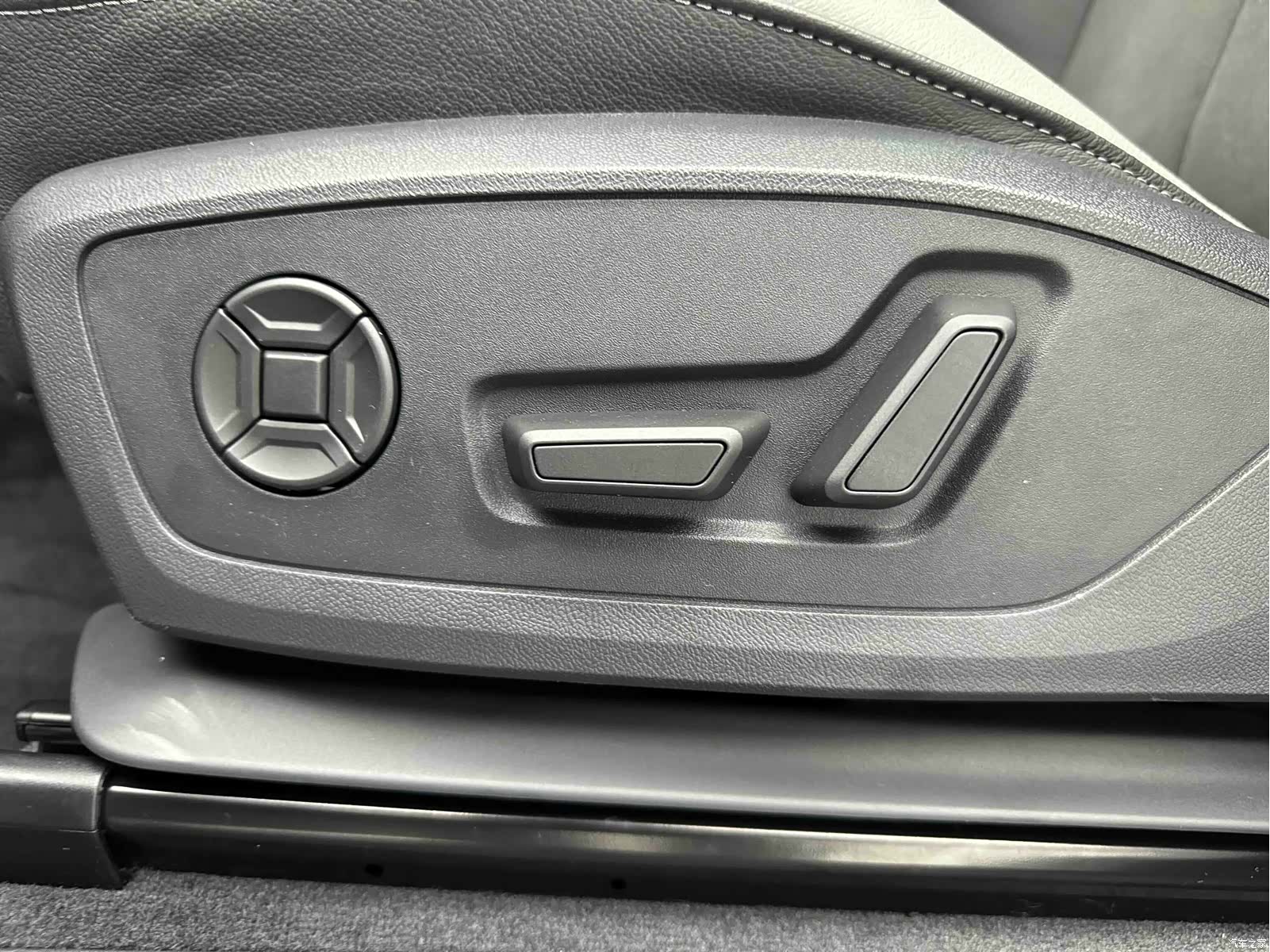 Audi Q3, 2023 11