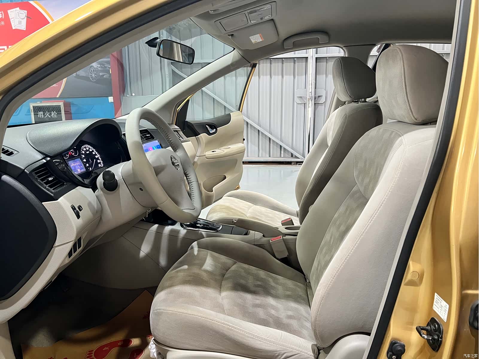 Nissan Tiida, 2012 4