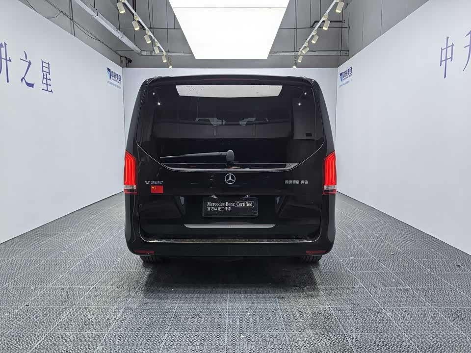 Mercedes-Benz V-class